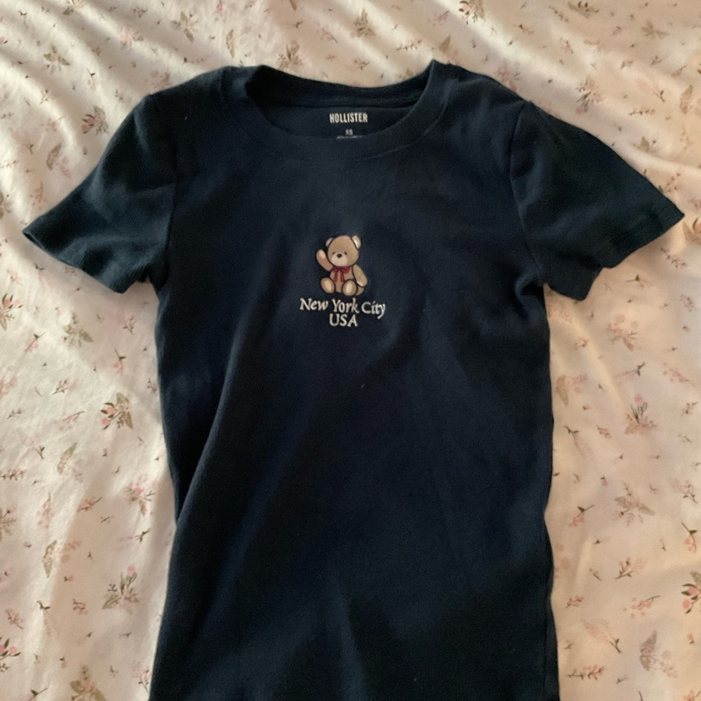 Hollister Blue Short Sleeve Tee with Graphic Design